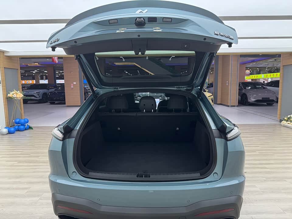 NIO L60