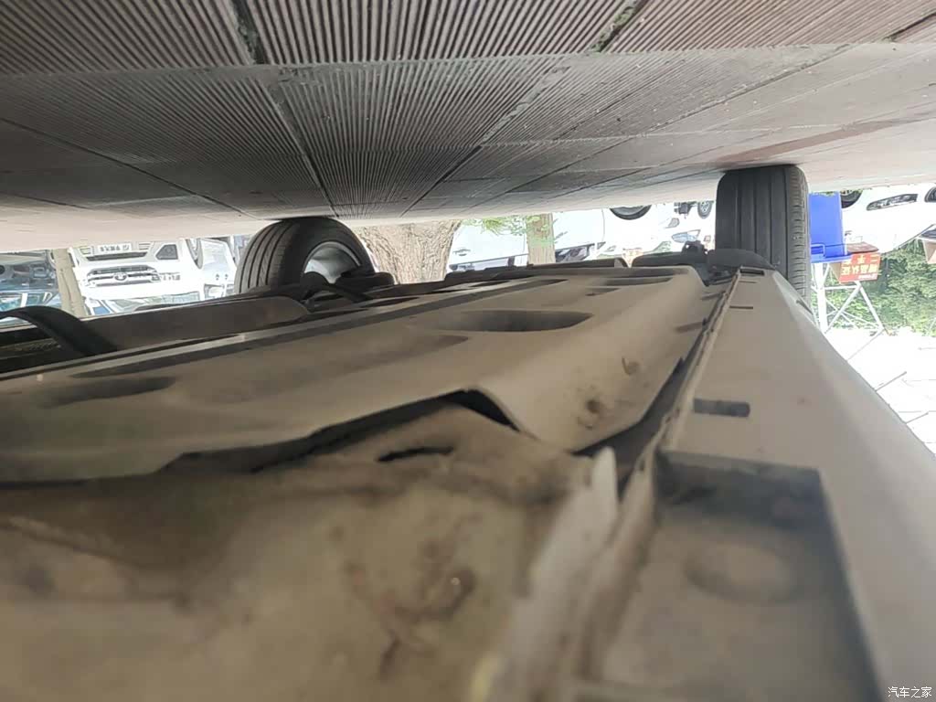 Geely Coolray, 2023 21