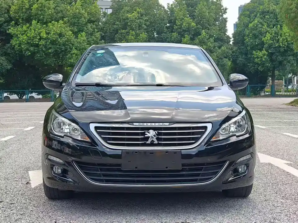Peugeot 408