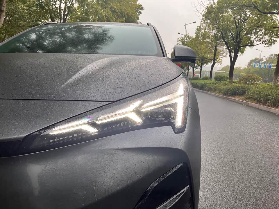 ARCFOX Polar Fox Alpha T5