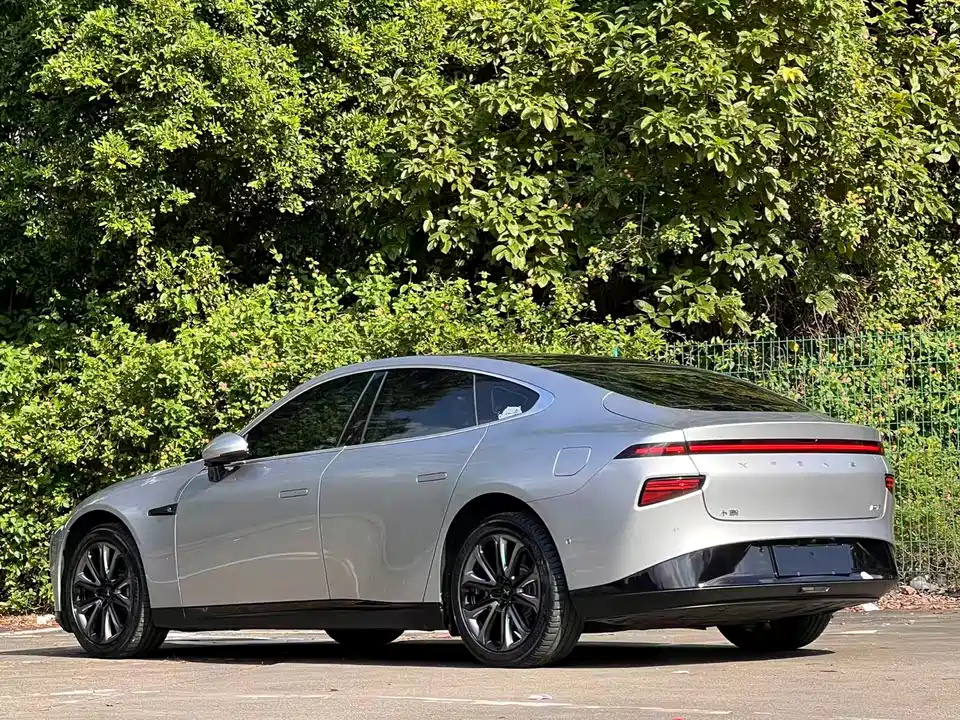 XPENG P7