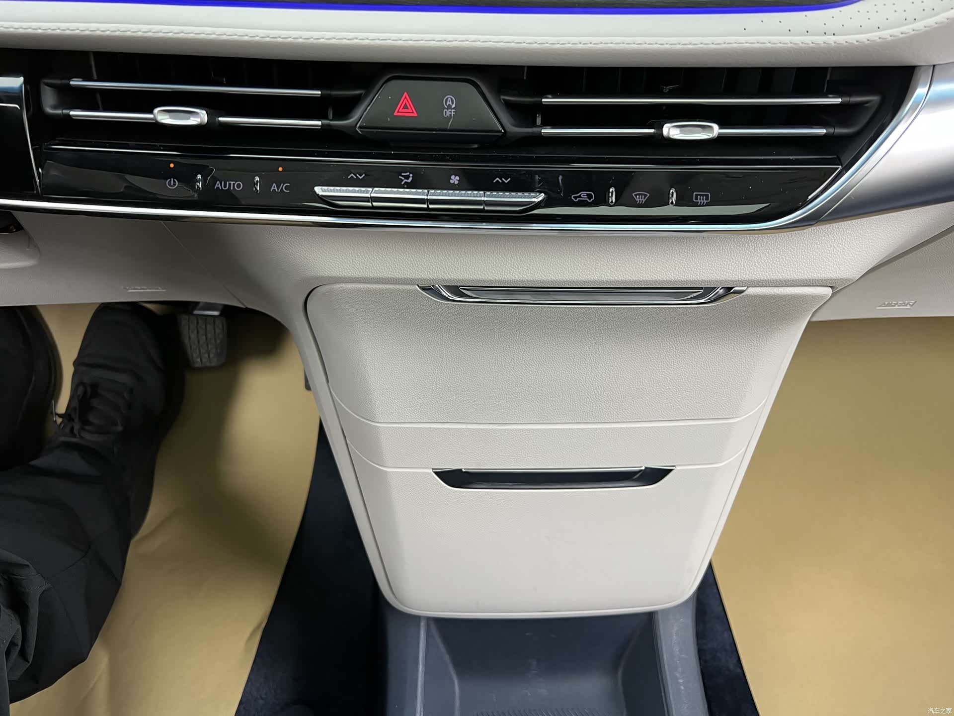 Buick Century, 2023 23