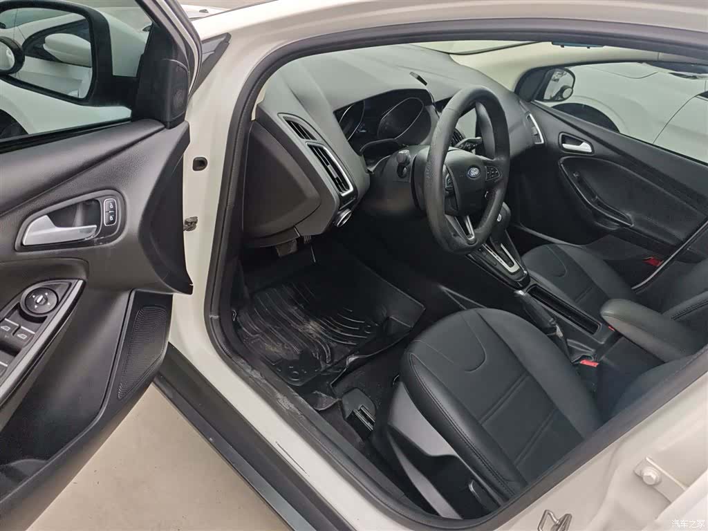 Ford Focus, 2017 16