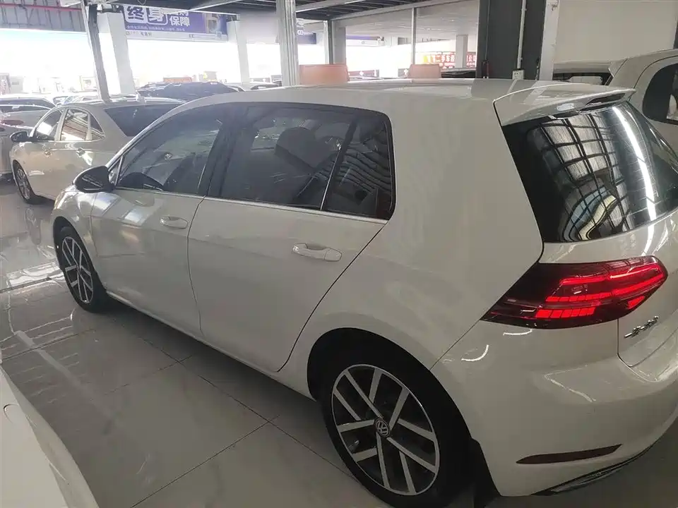 Volkswagen golf
