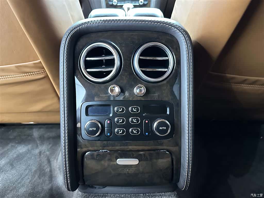 Bentley Flying Spur, 2012 33