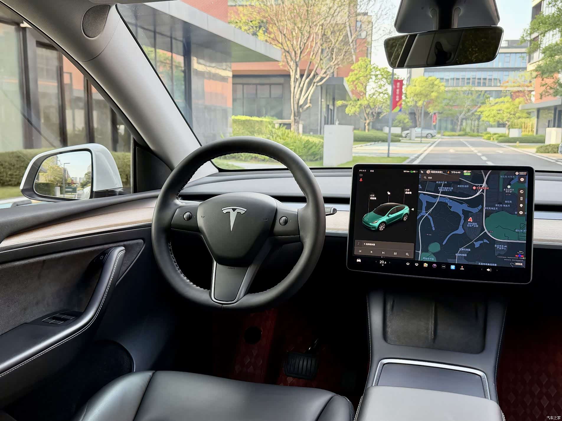 Tesla Model Y, 2022 18