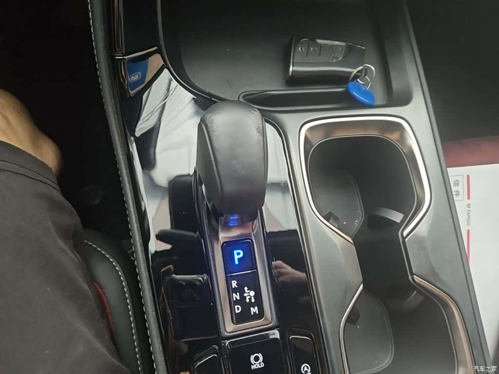 Lexus NX, 2022 21