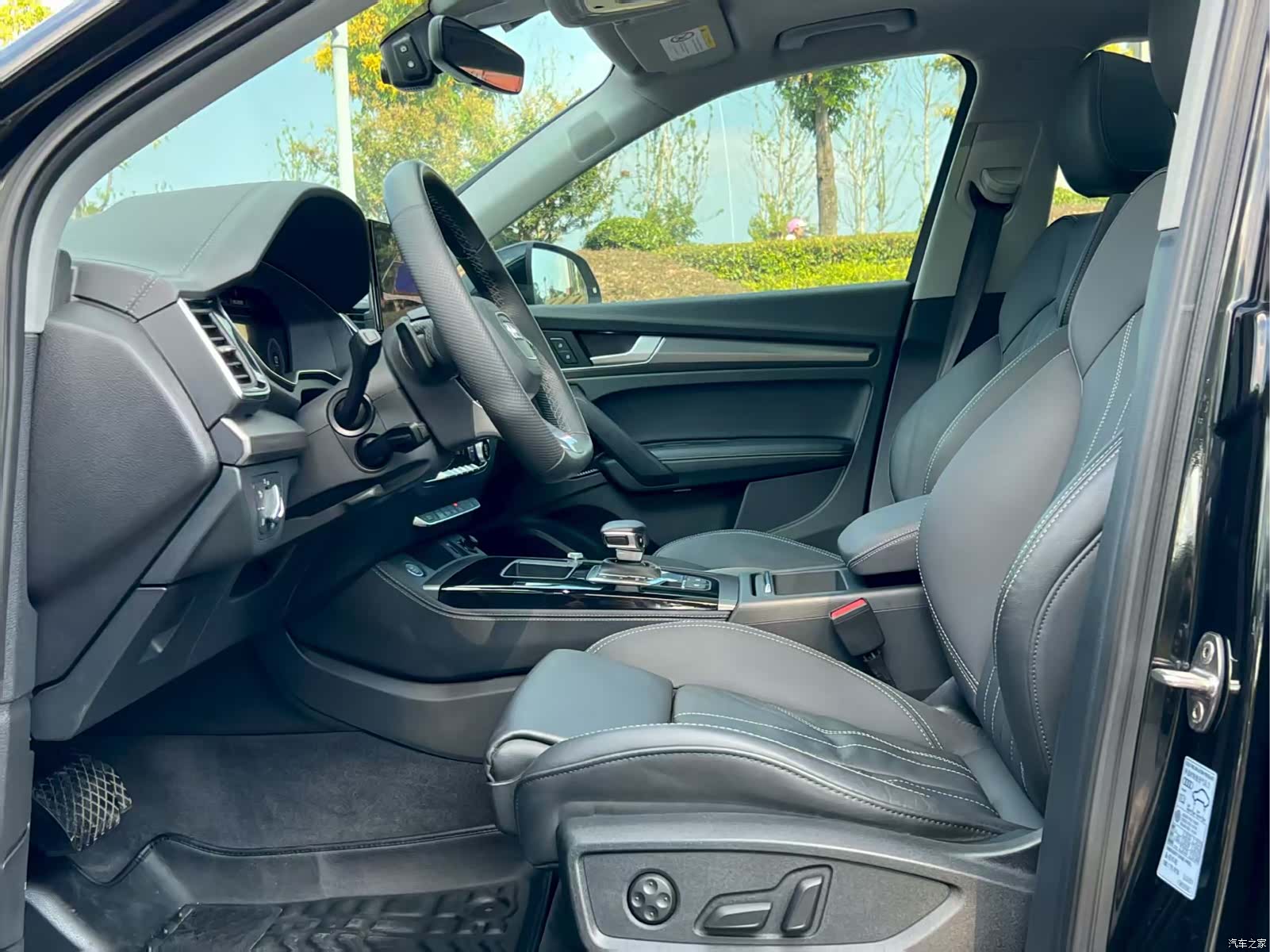 Audi Q5L, 2022 4
