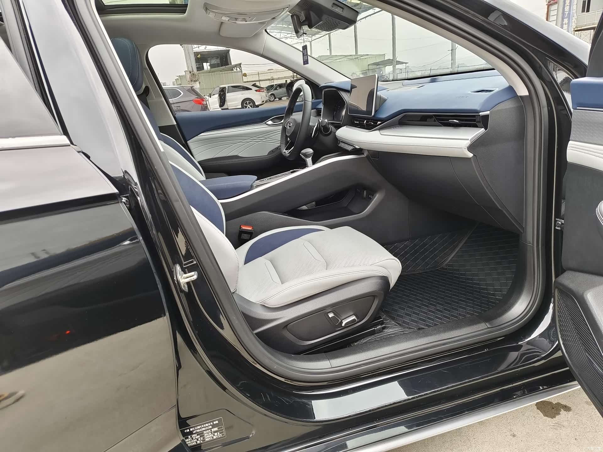 Geely Preface, 2023 8