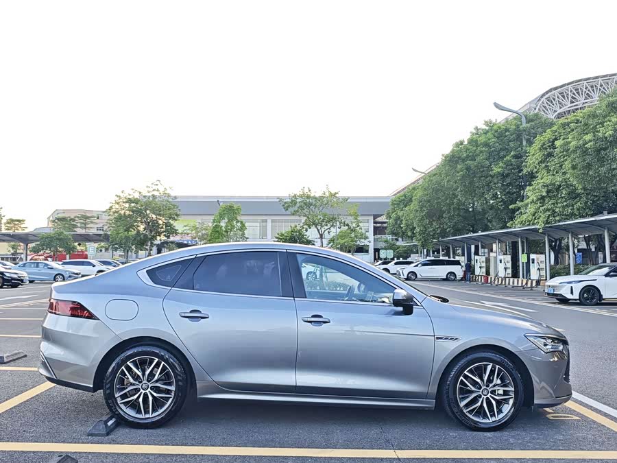 BYD Qin PLUS 2022, фото 5