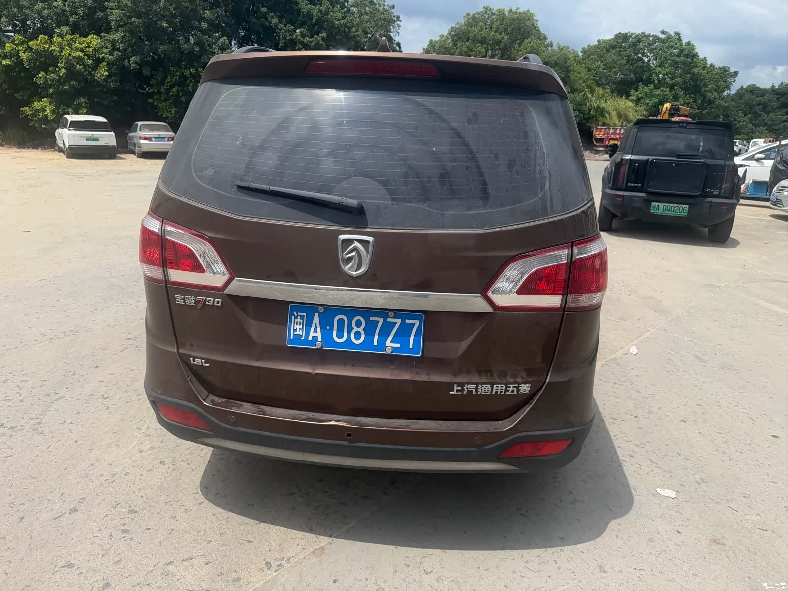 Wuling 730, 2015 19