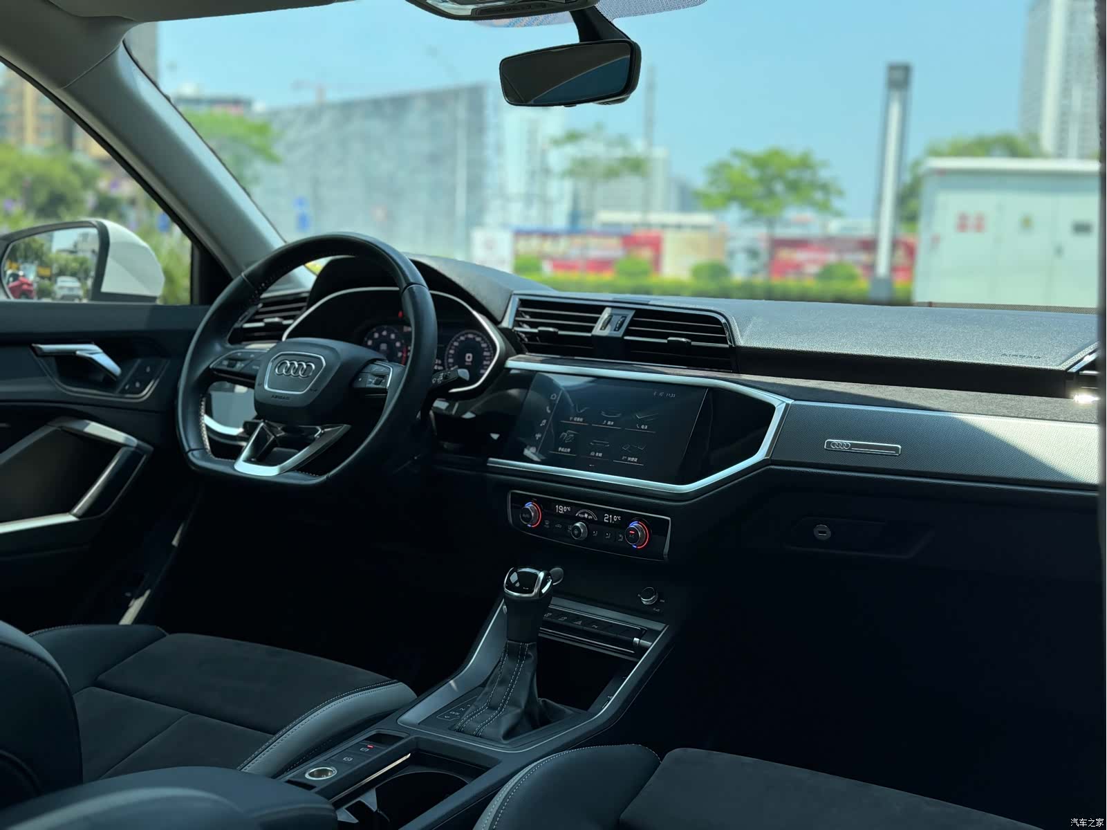 Audi Q3, 2019 24