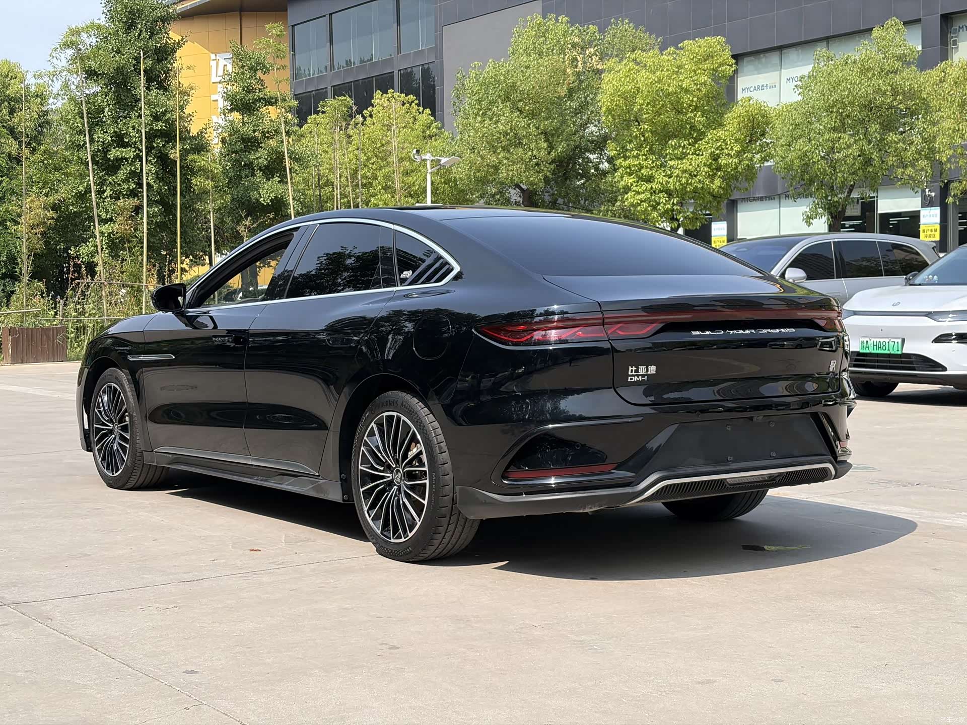 BYD Han, 2022 3