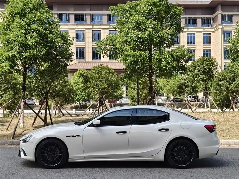 Maserati Ghibli