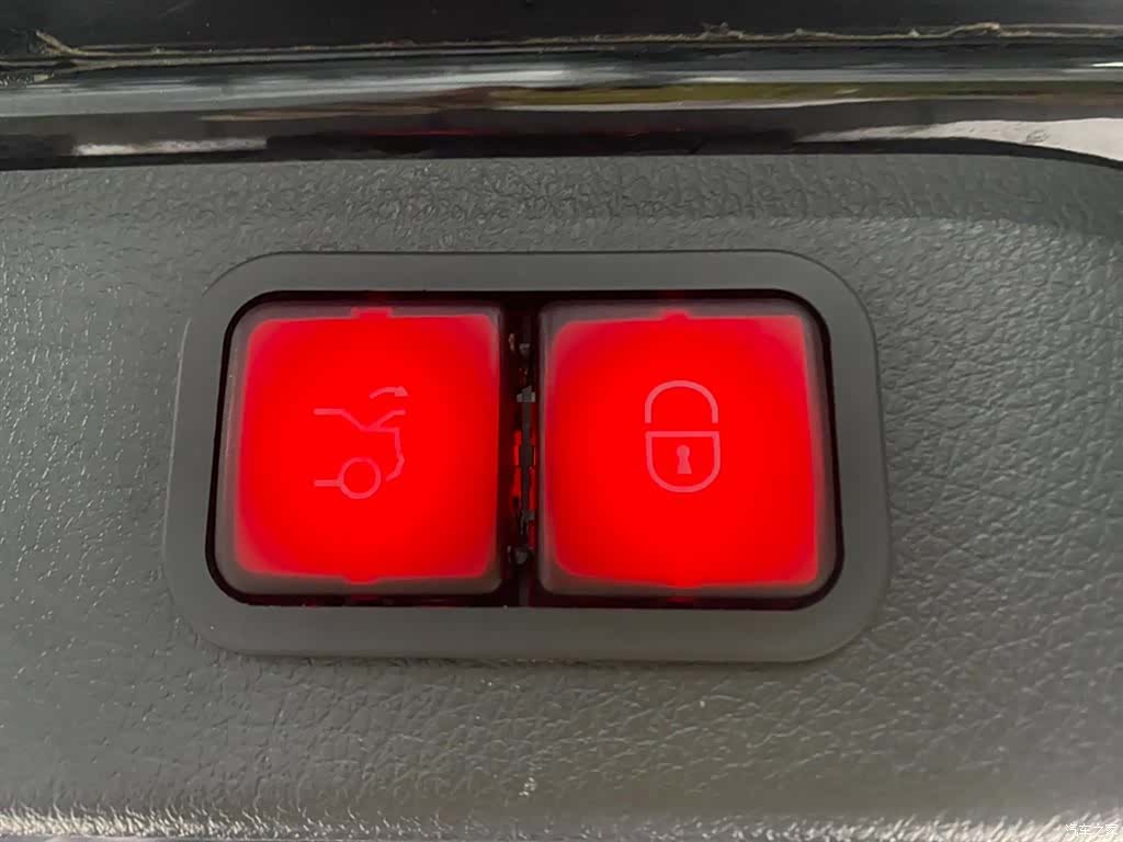 Mercedes-Benz 7, 2024 29