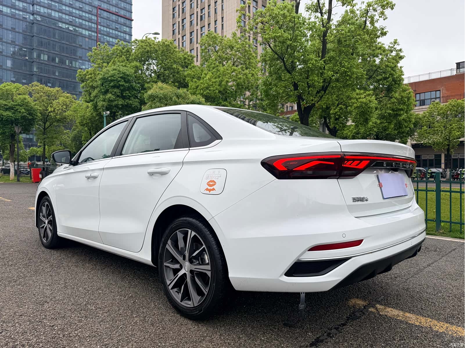 Geely Emgrand, 2023 8
