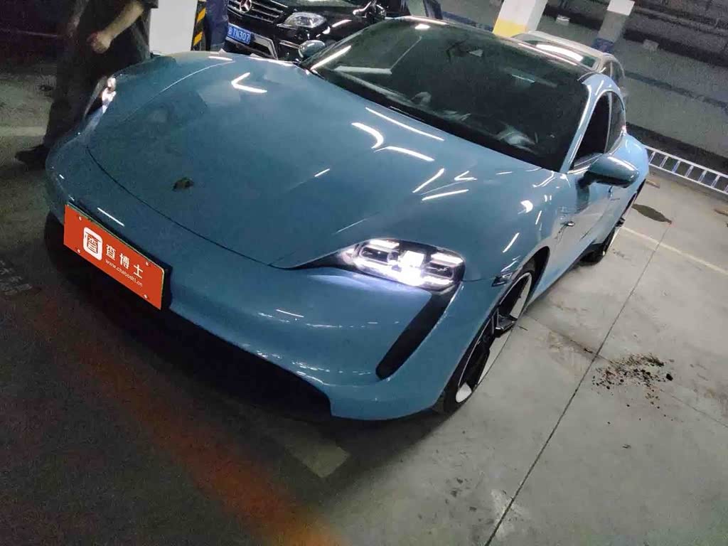 Porsche Taycan