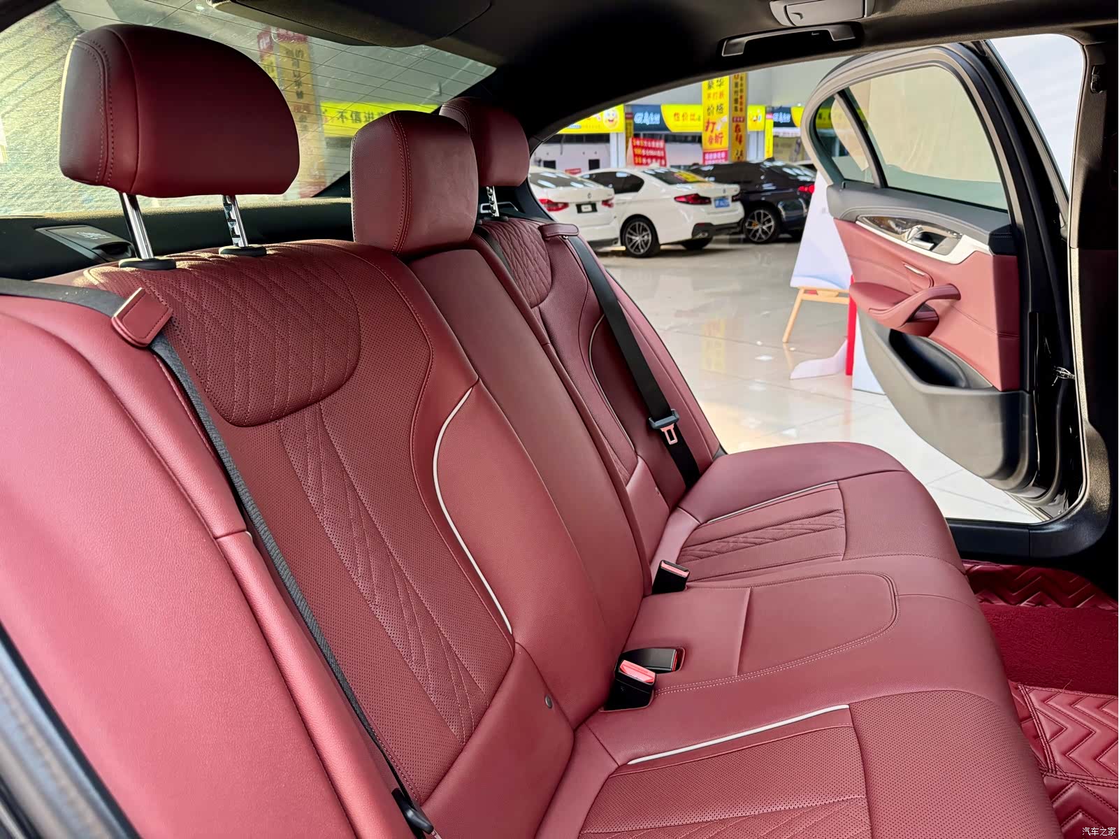 BMW 5 Series, 2022 11