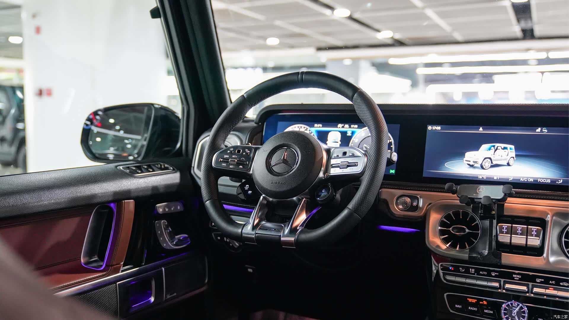 Mercedes-Benz G-Class, 2019 16