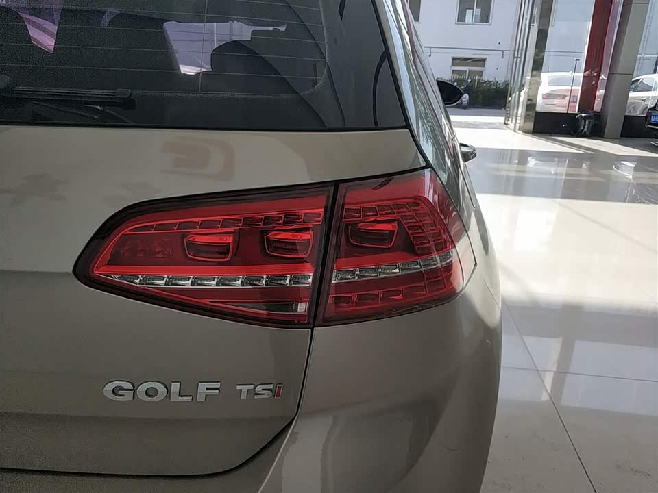 Volkswagen golf