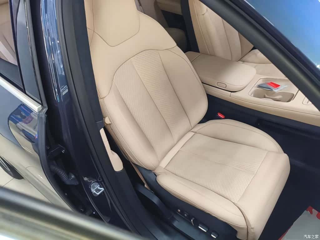 NIO EC7, 2023 25