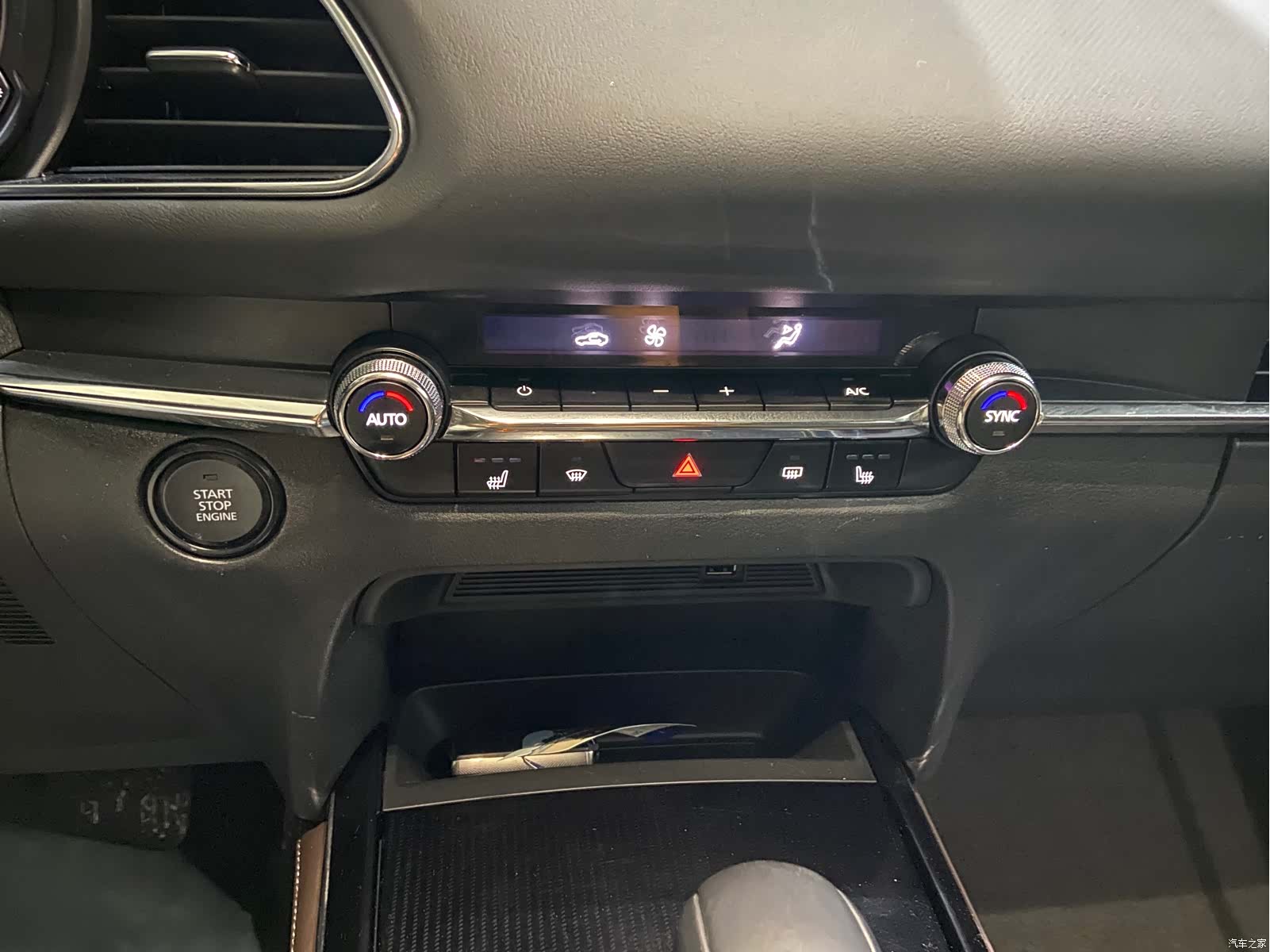 Mazda CX-30, 2022 22