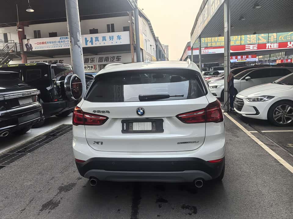 BMW X1