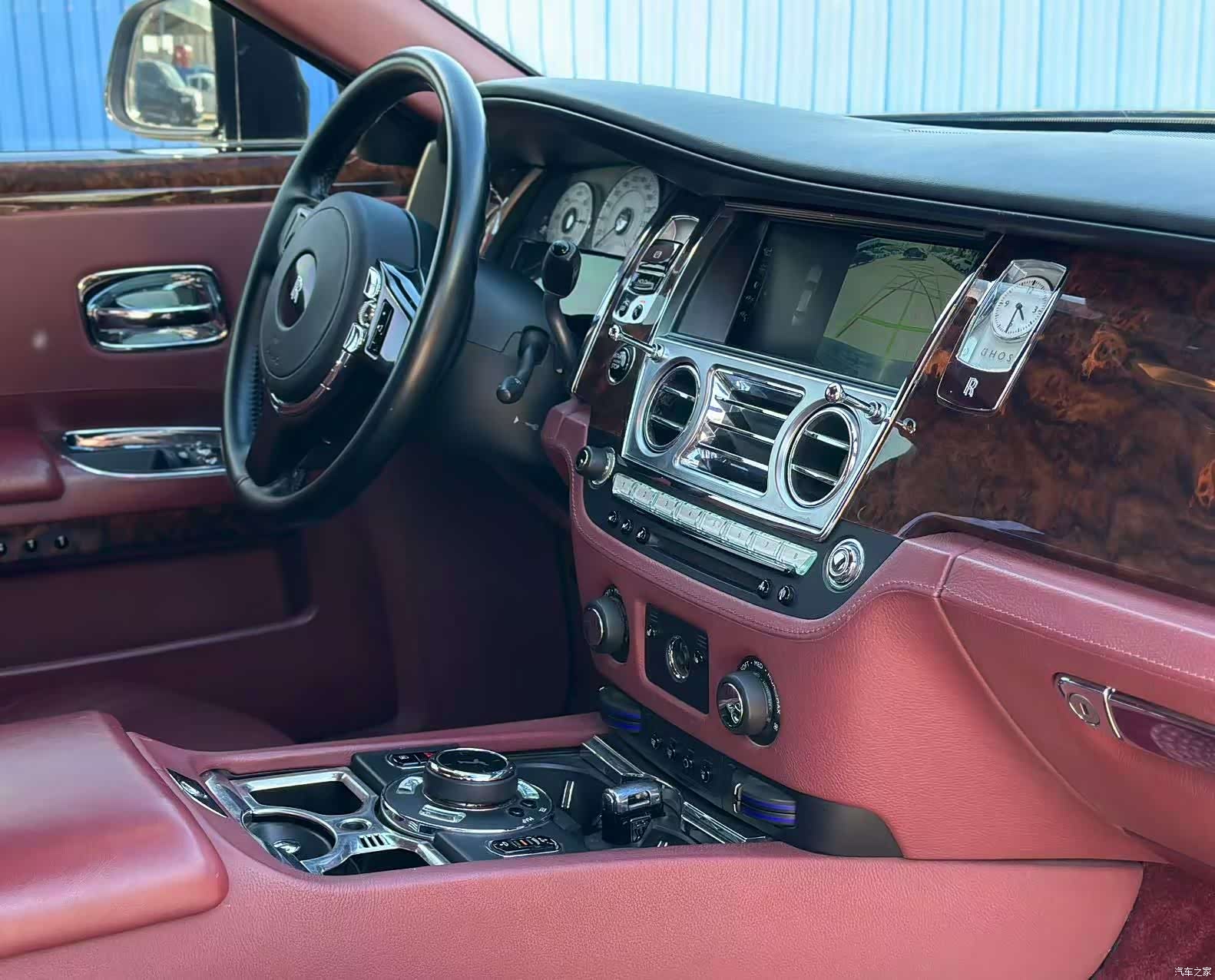 Rolls-Royce Ghost, 2013 7