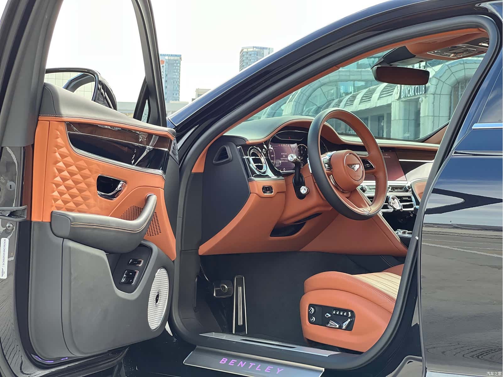 Bentley Flying Spur, 2022 все фото