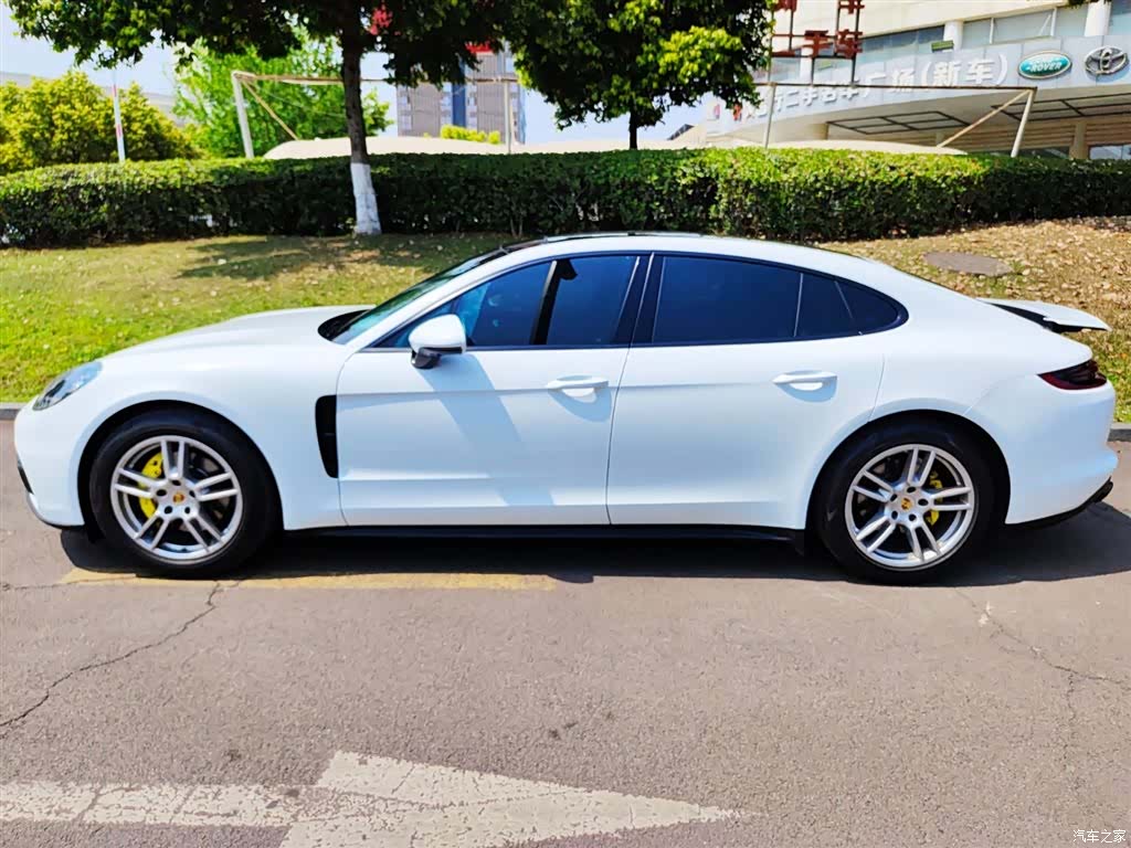 Porsche Panamera, 2019 3