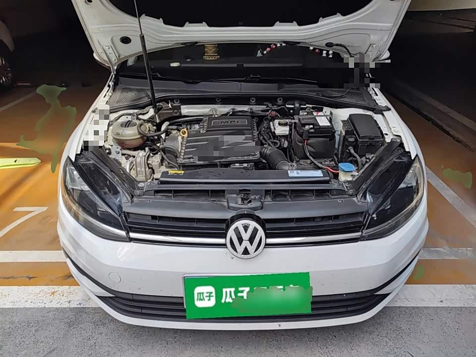 Volkswagen golf