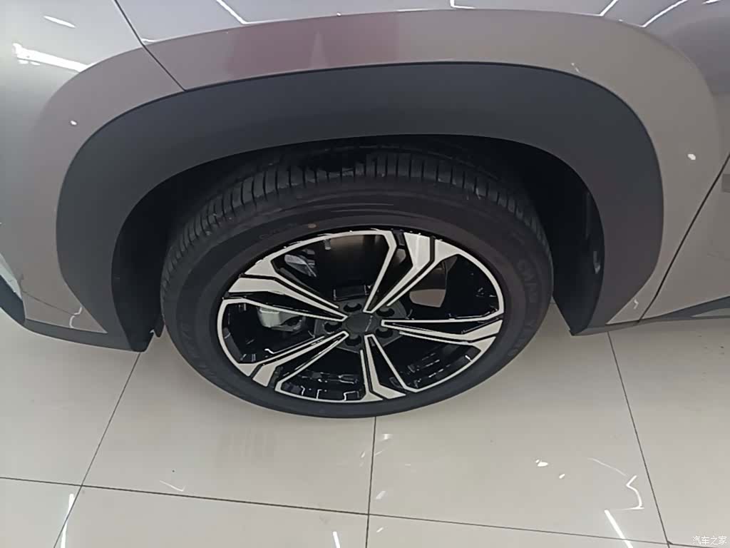 Geely Galaxy L7, 2026 23