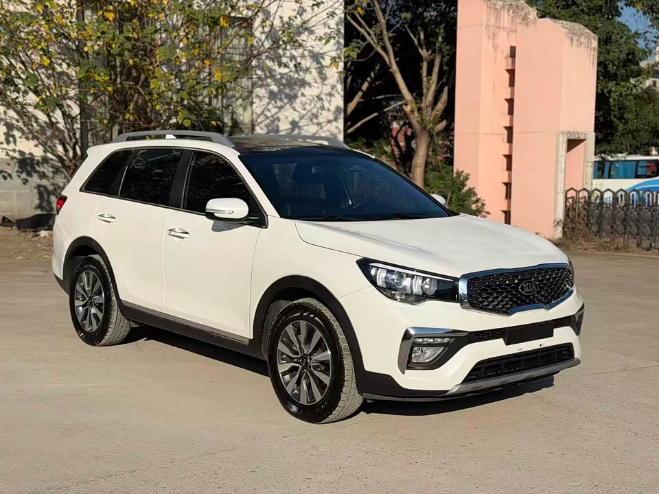 Kia KX7
