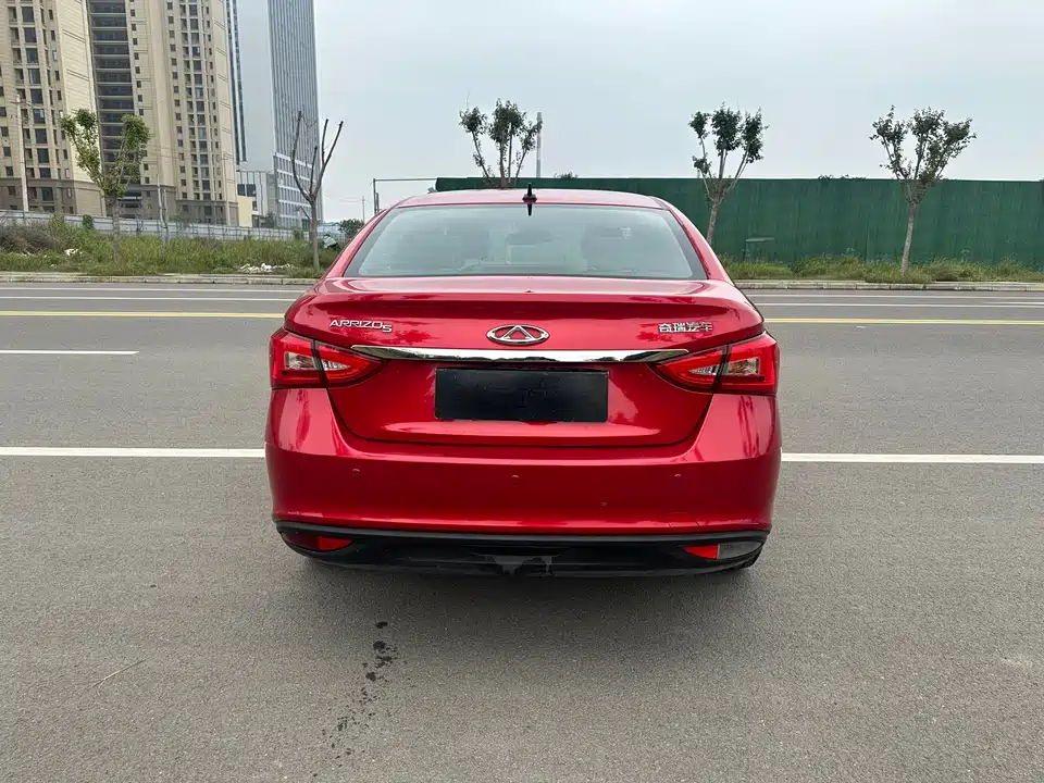 Chery Arrizo 5