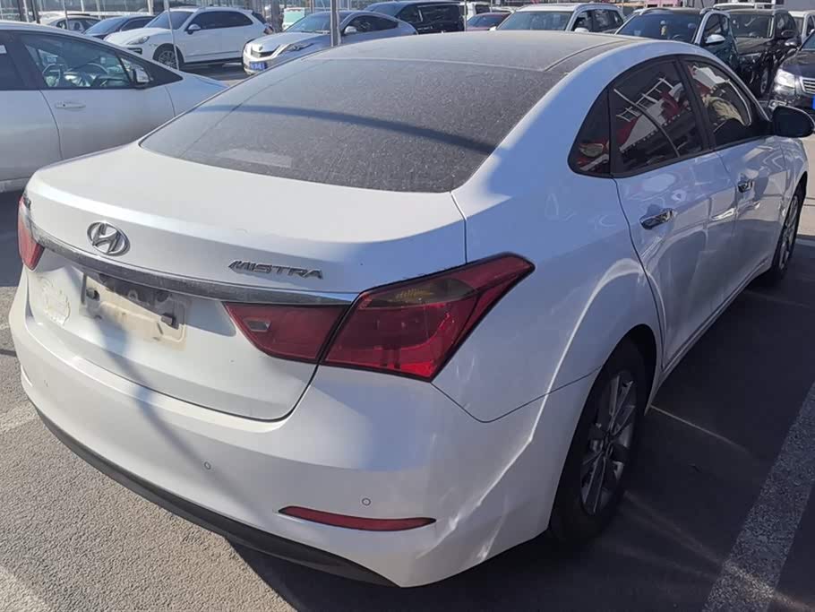 Hyundai Name picture