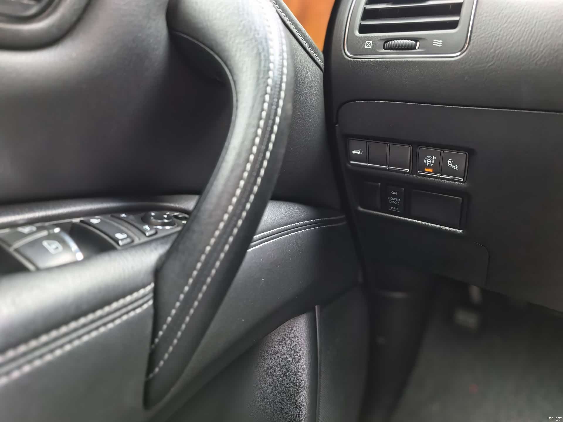 Infiniti QX80, 2016 15