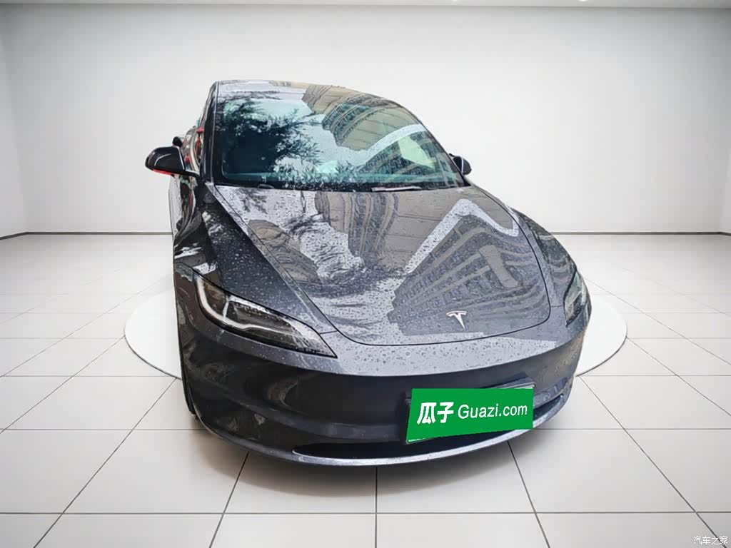 Tesla Model 3, 2025 24