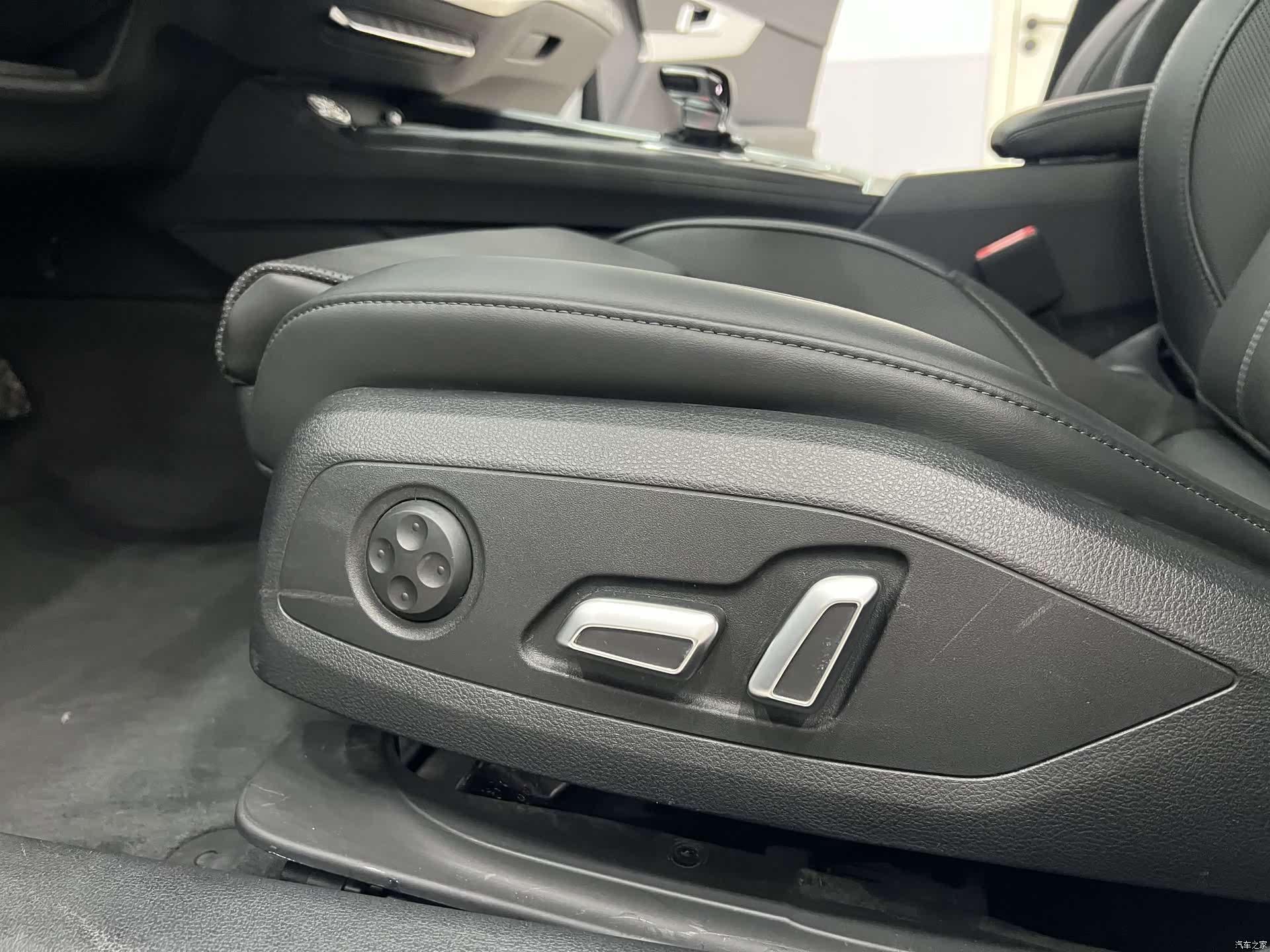 Audi A4L, 2024 17