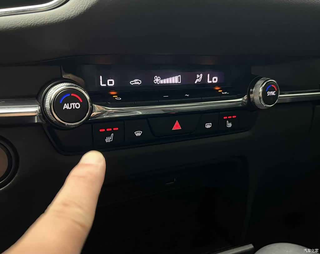 Mazda CX-30, 2022 18
