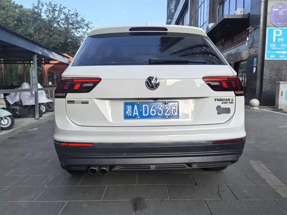 Volkswagen Tiguan L