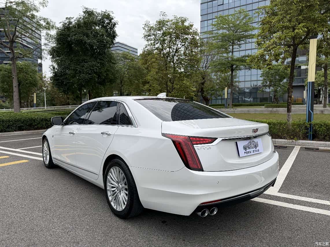 Cadillac CT6, 2022 все фото