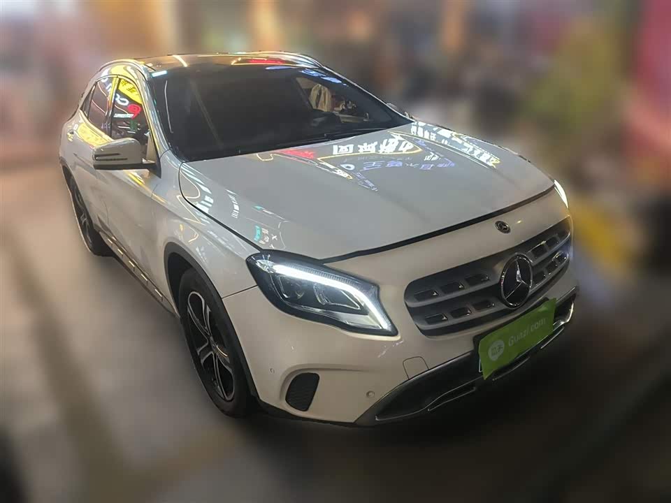 Mercedes-Benz GLA