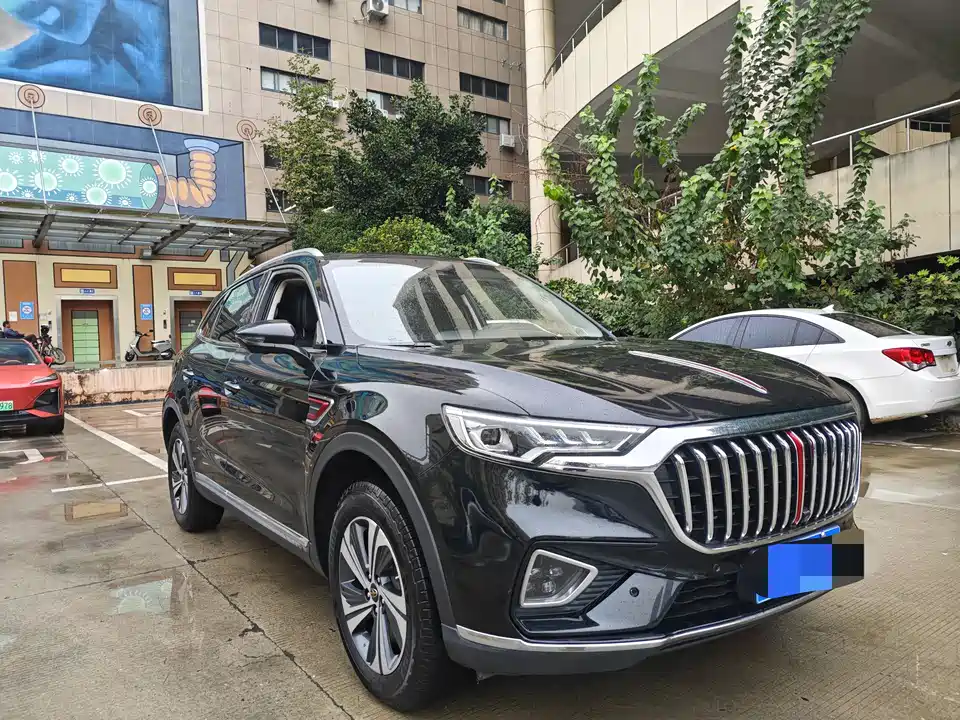 Hongqi HS5