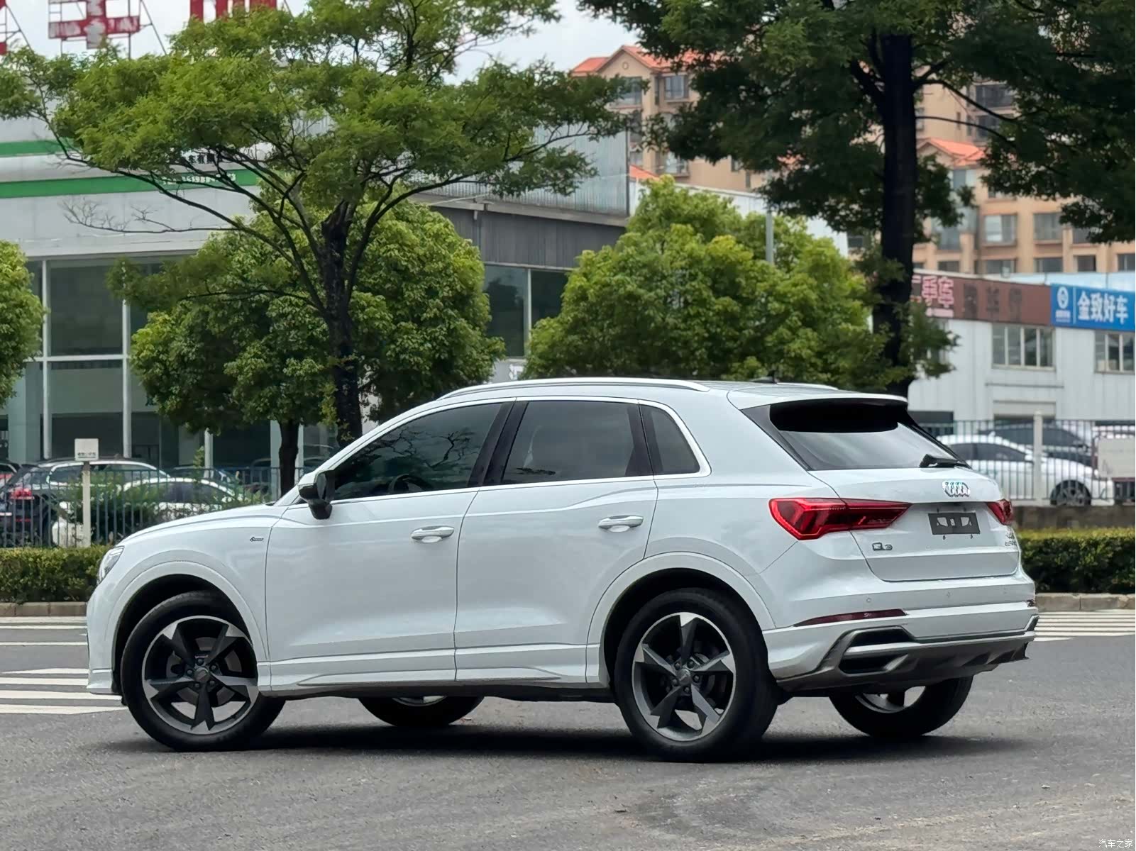 Audi Q3, 2019 6