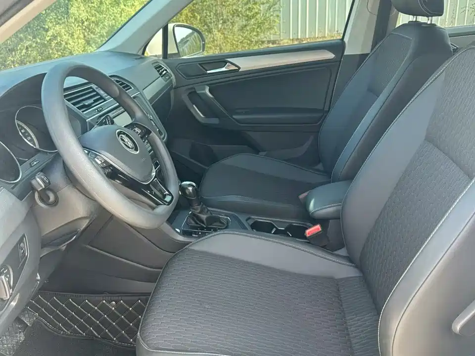 Volkswagen Tiguan L