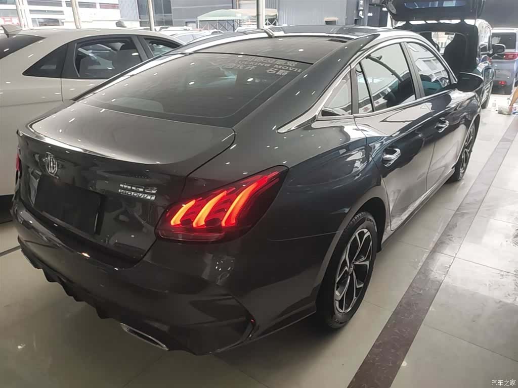 MG MG5, 2021 7
