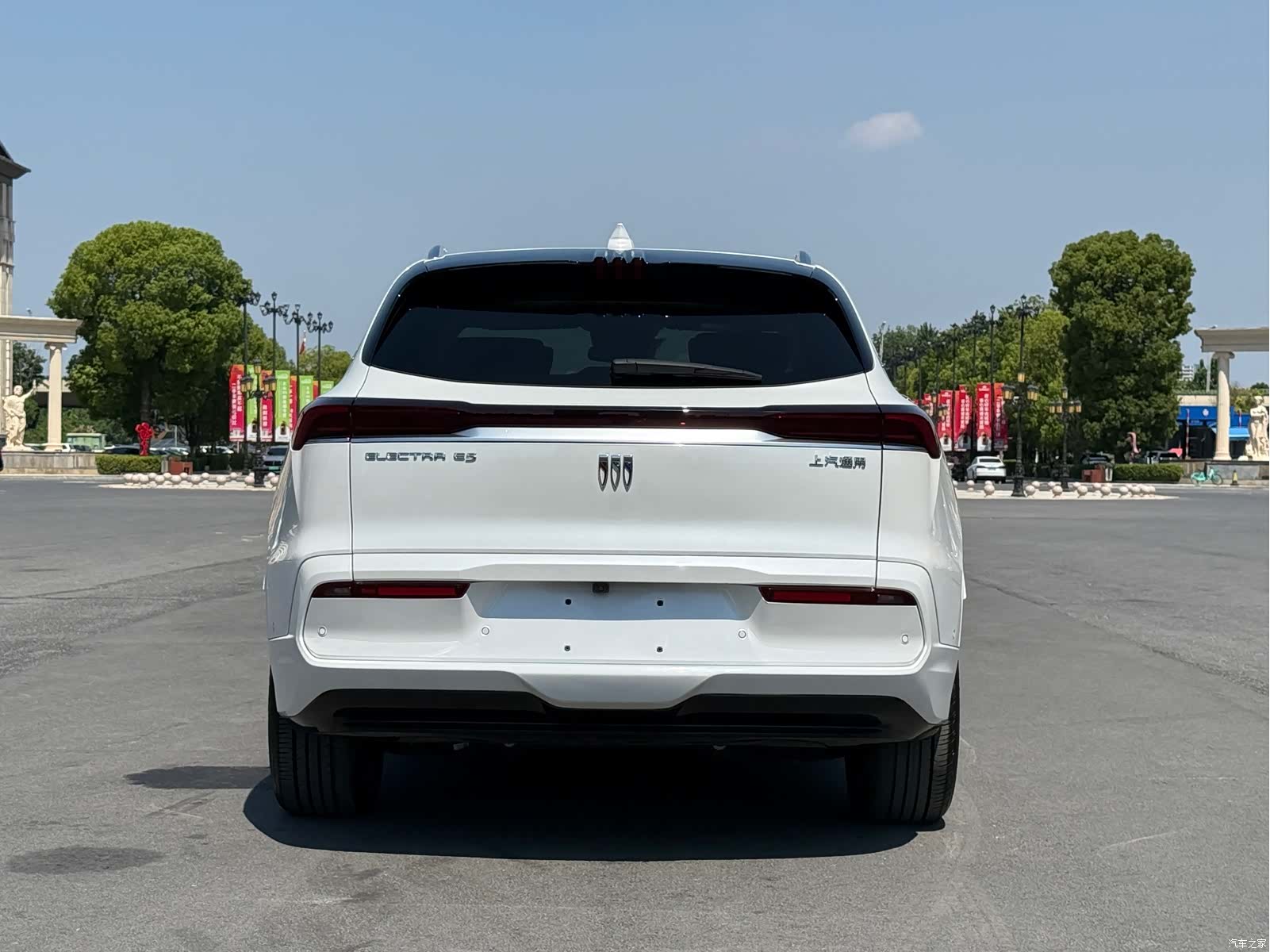 Buick E5, 2025 8
