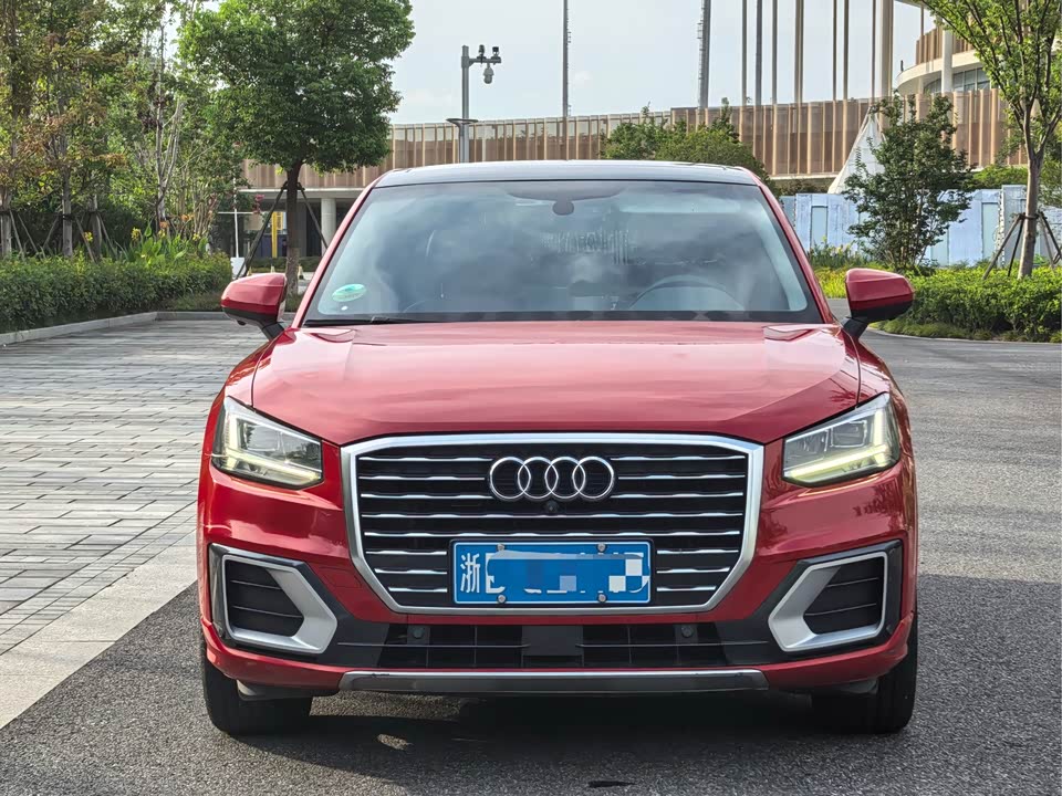 Audi Q2L
