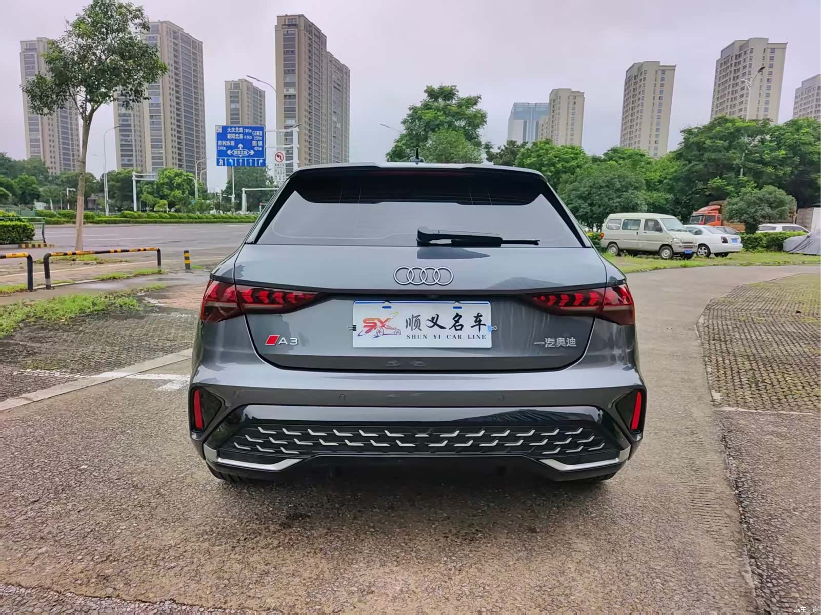 Audi Flying Spur, 2025 все фото