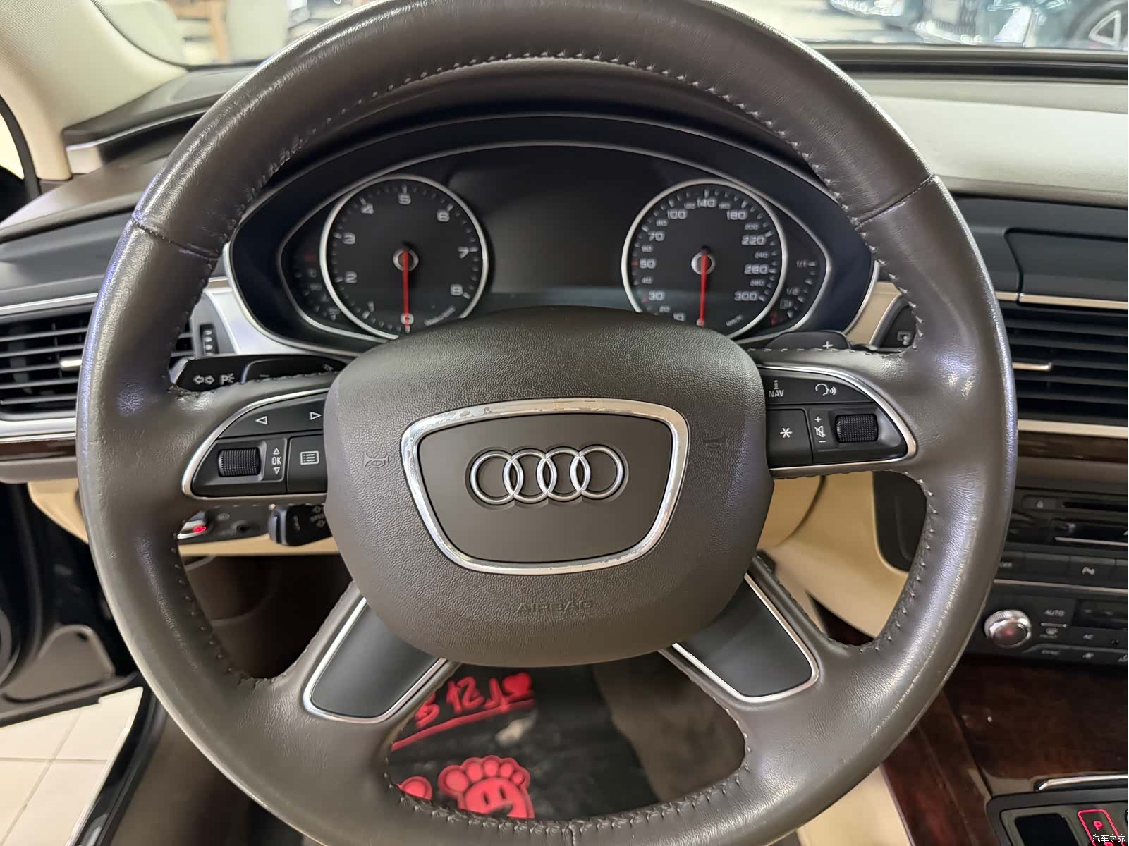 Audi A6L, 2015 все фото